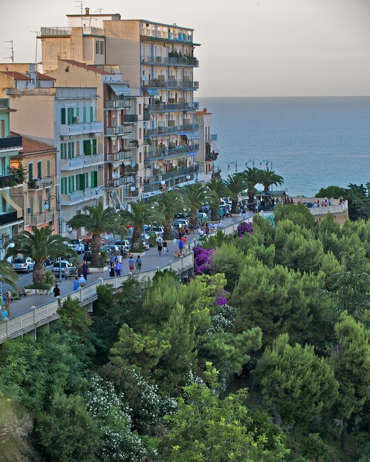 Hotel Ideale Ортона Екстериор снимка