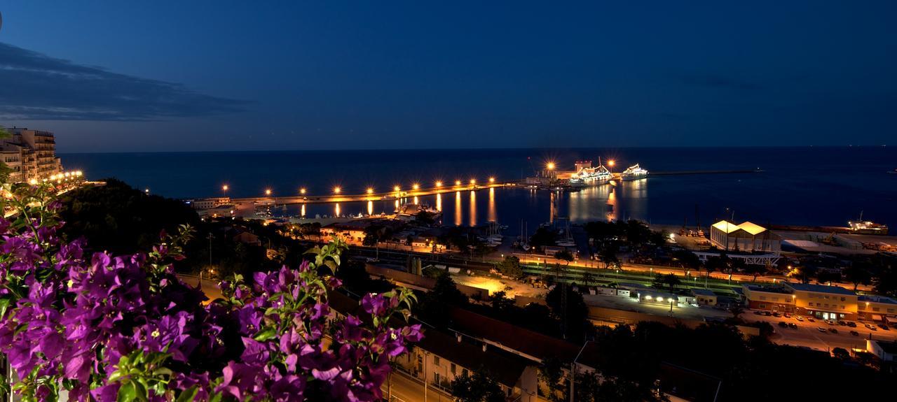 Hotel Ideale Ортона Екстериор снимка